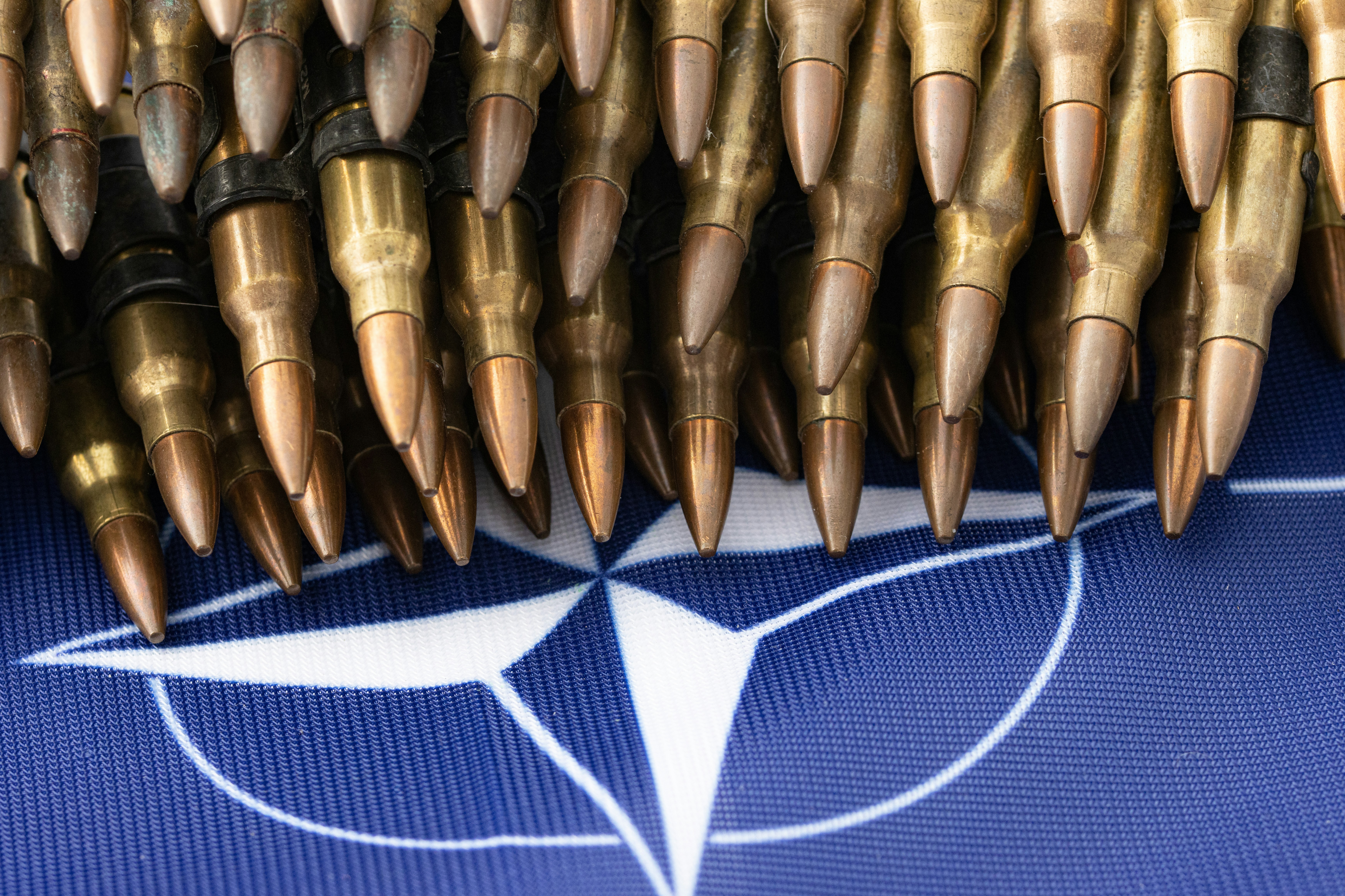 Europa ante el abismo de los misiles de precisión la brecha de “deep strike” tras el giro de Washington
